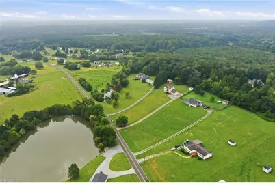 4872 Thom Road, Mebane, NC 27302 - Photo 10
