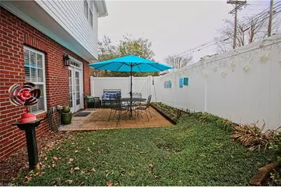 1429 New Garden #A, Greensboro, NC 27410 - Photo 16
