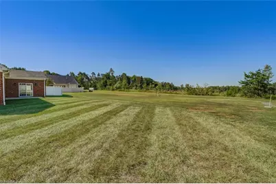 107 Sunny Place, Reidsville, NC 27320 - Photo 36