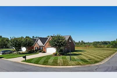 107 Sunny Place, Reidsville, NC 27320 - Photo 2