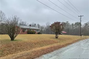 942 Boone Valley Rd, Whitsett, NC 27377 - Photo 10