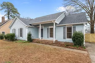 6721 River Hills Dr, Greensboro, NC 27410 - Photo 2