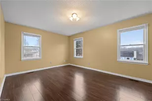 6721 River Hills Dr, Greensboro, NC 27410 - Photo 28