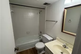 1524 Benjamin Pkwy, Greensboro, NC 27408 - Photo 10