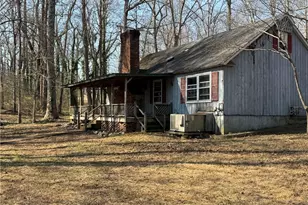 320 W King St, King, NC 27021 - Photo 24