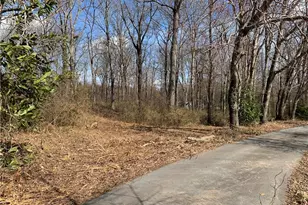 320 W King St, King, NC 27021 - Photo 16