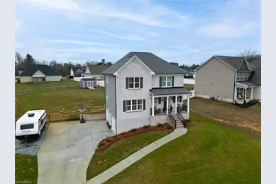 360 Wynnfall Drive, Lexington, NC 27295 - Photo 2