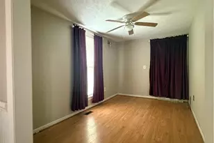 302 Spring St, Mount Airy, NC 27030 - Photo 8