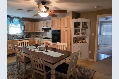 302 Spring Street, Mount Airy, NC 27030 - Photo 6