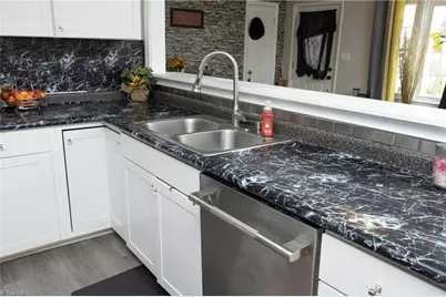 303 Trail Eight, Burlington, NC 27215 - Photo 10