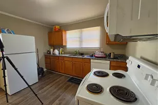 15 College St, Thomasville, NC 27360 - Photo 10