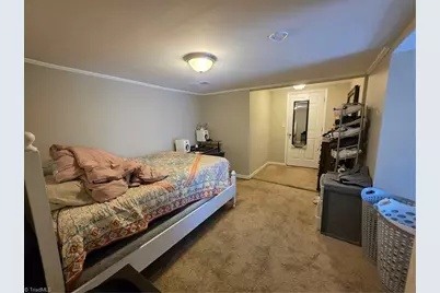 15 College Street, Thomasville, NC 27360 - Photo 16
