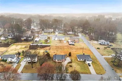 2524 Amity Avenue, Gastonia, NC 28054 - Photo 6