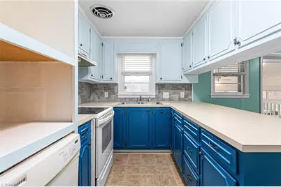 4020 Knollwood Drive, Archdale, NC 27263 - Photo 6