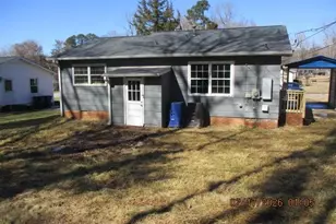 4106 Edgeware Rd, Winston-Salem, NC 27106 - Photo 2