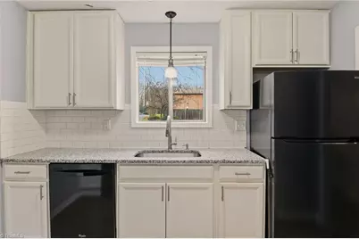 118 Cloister Oaks Circle, Winston-Salem, NC 27127 - Photo 6