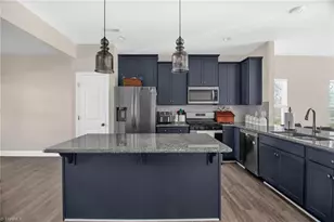 573 Mahogany Dr, Thomasville, NC 27360 - Photo 14