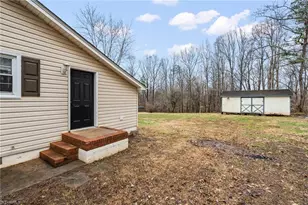 1892 Bethania-Rural Hall Rd, Winston-Salem, NC 27106 - Photo 28