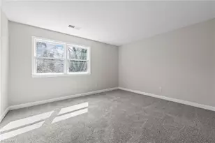 3401 Argyle Ln, Greensboro, NC 27406 - Photo 20