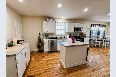 187 Eaton Street, Mount Airy, NC 27030 - Photo 10