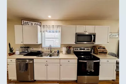 187 Eaton Street, Mount Airy, NC 27030 - Photo 8