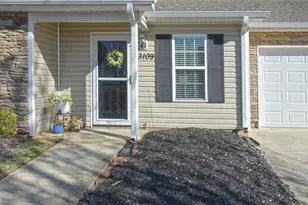 3109 Hyde Pl Cir, Winston-Salem, NC 27103 - Photo 2