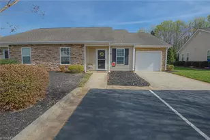 3109 Hyde Pl Cir, Winston-Salem, NC 27103 - Photo 1