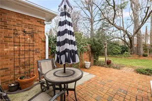 31 Fountain Manor Dr, Greensboro, NC 27405 - Photo 32