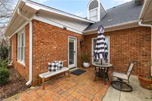 31 Fountain Manor Dr, Greensboro, NC 27405 - Photo 4