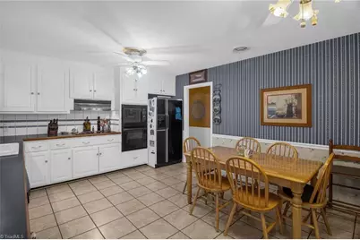 5630 Clinedale Court, Pfafftown, NC 27040 - Photo 14