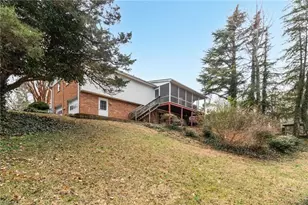 5630 Clinedale Ct, Pfafftown, NC 27040 - Photo 2
