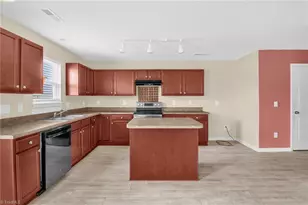 4331 Wyoming Ct, Thomasville, NC 27360 - Photo 18