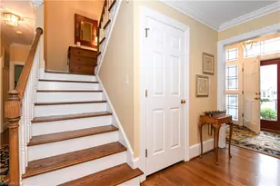 4 Sommerton Ct, Greensboro, NC 27408 - Photo 26