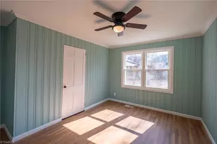 1916 New Garden Rd, Greensboro, NC 27410 - Photo 32