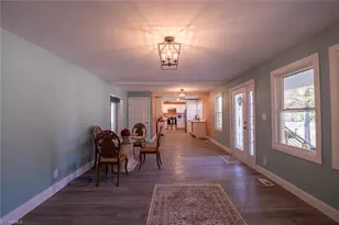 1916 New Garden Rd, Greensboro, NC 27410 - Photo 14