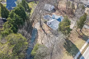 1916 New Garden Rd, Greensboro, NC 27410 - Photo 42