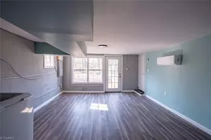 1916 New Garden Rd, Greensboro, NC 27410 - Photo 38