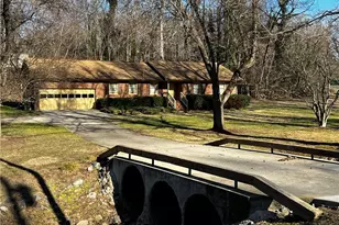 3806 Bentbrook Dr, High Point, NC 27265 - Photo 2