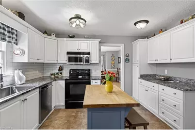 4913 Golden Oaks Drive, Oak Ridge, NC 27310 - Photo 14