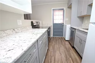 3205 London Rd, Greensboro, NC 27405 - Photo 6