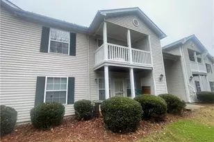 905 Hanahan Ct, Greensboro, NC 27409 - Photo 2