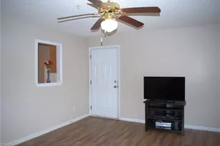 905 Hanahan Ct, Greensboro, NC 27409 - Photo 6