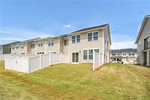 1230 Evelynnview Ln, Kernersville, NC 27284 - Photo 28