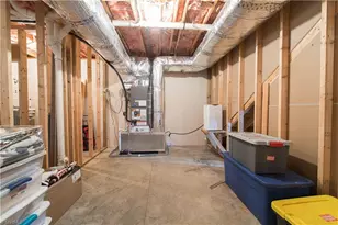 208 Triplett St, Jonesville, NC 28642 - Photo 32