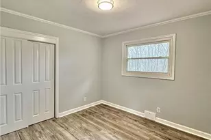 4561 Emily Dr, Kernersville, NC 27284 - Photo 8