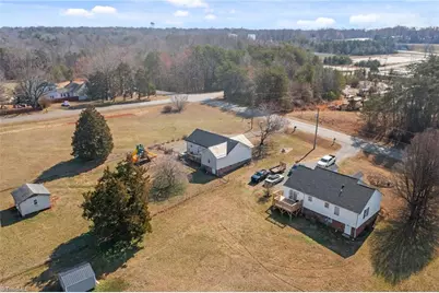 1502 Gibbs Road, Reidsville, NC 27320 - Photo 32