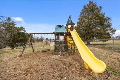 1502 Gibbs Road, Reidsville, NC 27320 - Photo 24