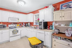 36 Norman Ct, Garner, NC 27529 - Photo 2