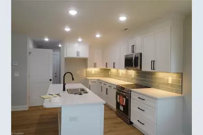 4210 Country Club Road, Winston-Salem, NC 27104 - Photo 6