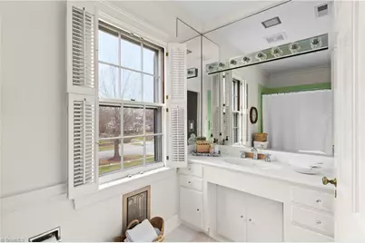 417 Hillcrest Drive, High Point, NC 27262 - Photo 34